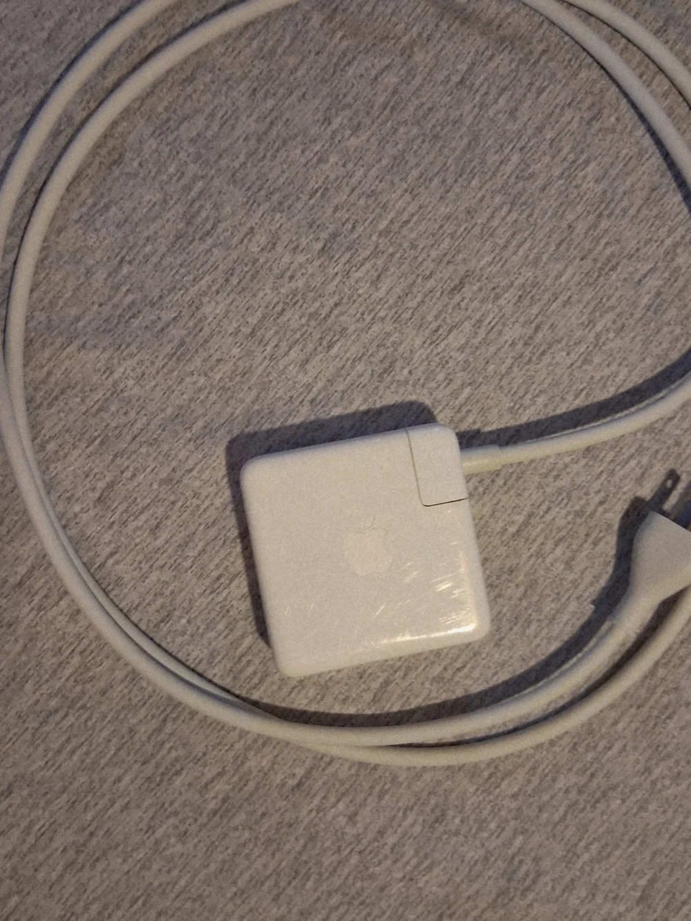 Apple White MacBook Charger / Power Adapter